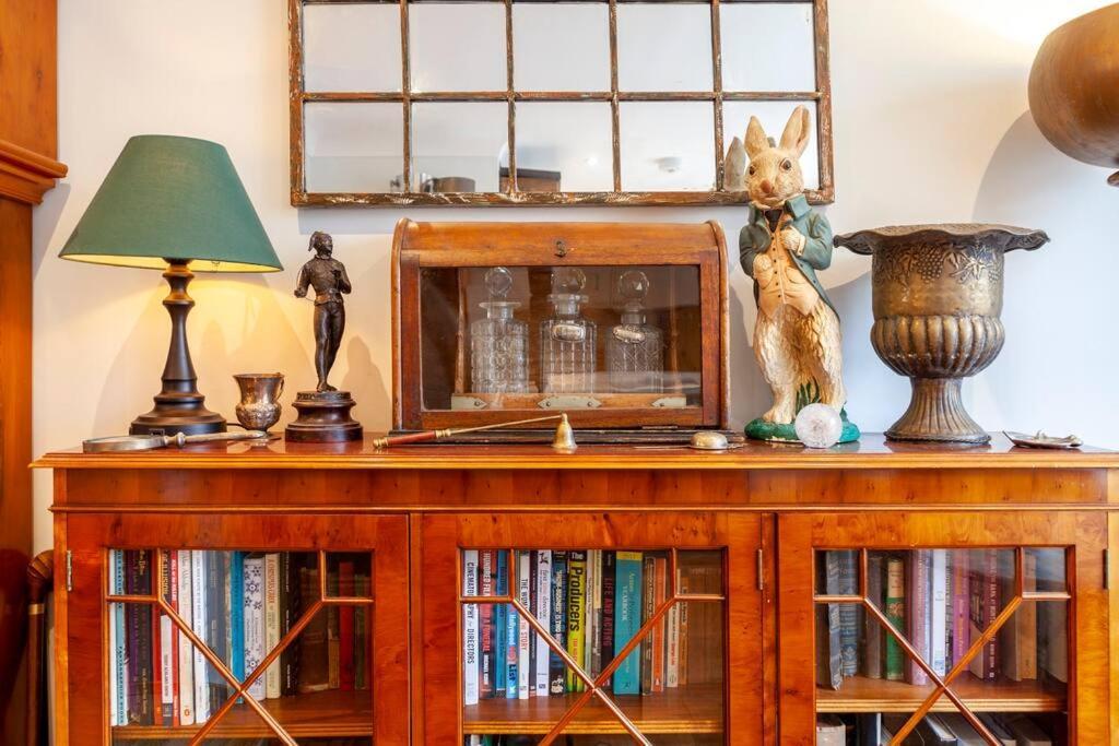 דירות לונדון Outstanding Antique 1Br Flat In Soho מראה חיצוני תמונה