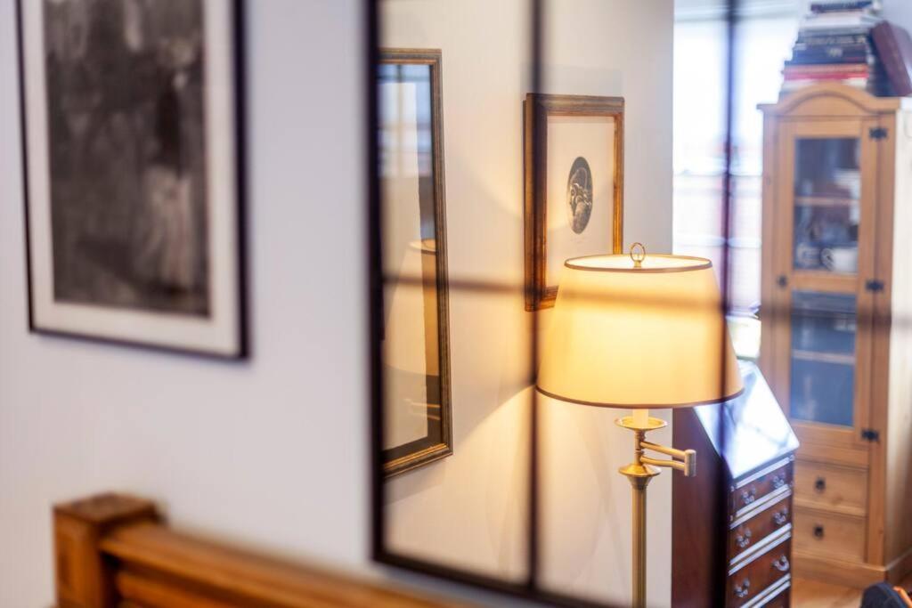 דירות לונדון Outstanding Antique 1Br Flat In Soho מראה חיצוני תמונה