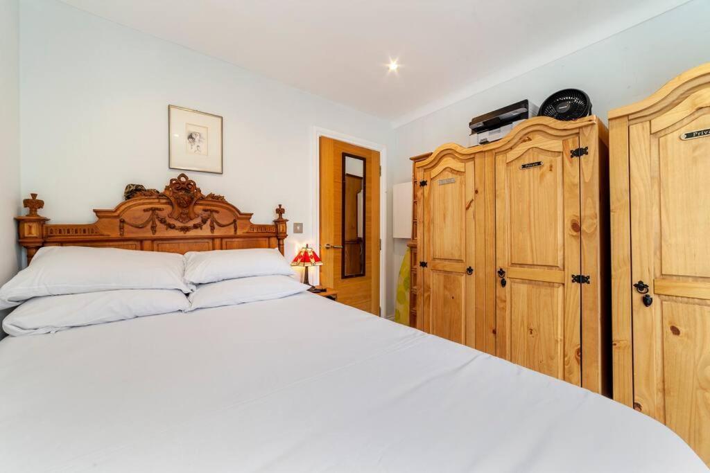 דירות לונדון Outstanding Antique 1Br Flat In Soho מראה חיצוני תמונה