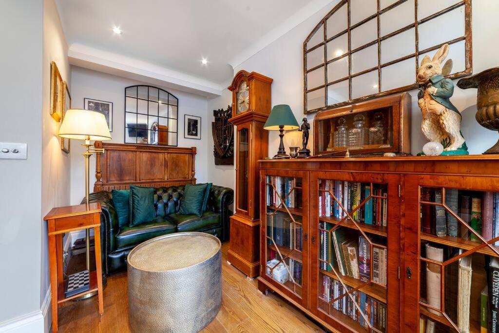 דירות לונדון Outstanding Antique 1Br Flat In Soho מראה חיצוני תמונה