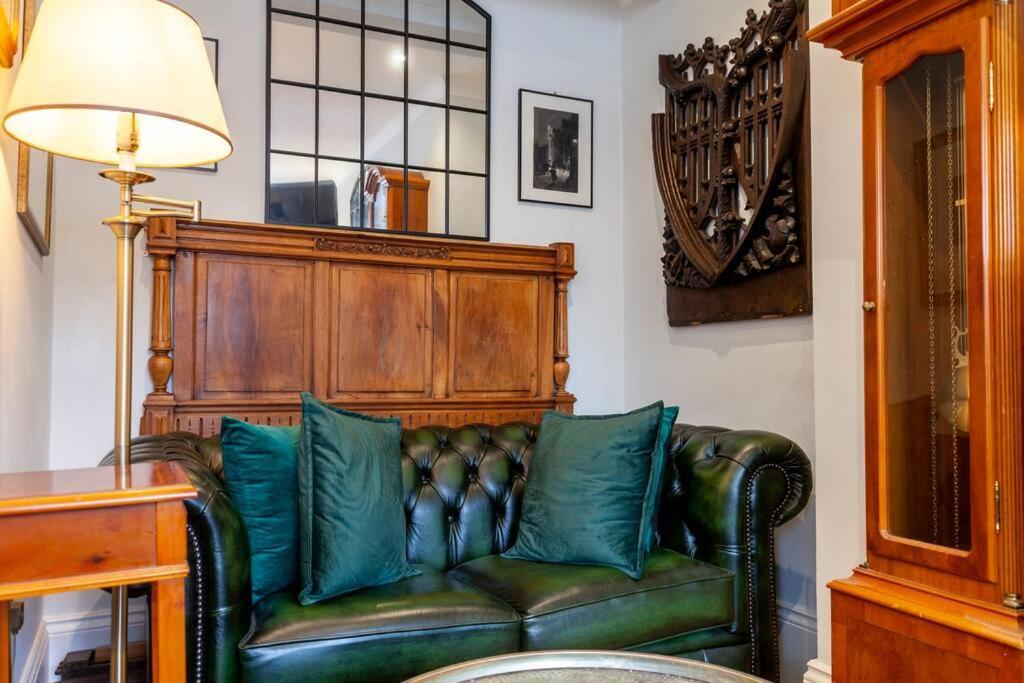 דירות לונדון Outstanding Antique 1Br Flat In Soho מראה חיצוני תמונה